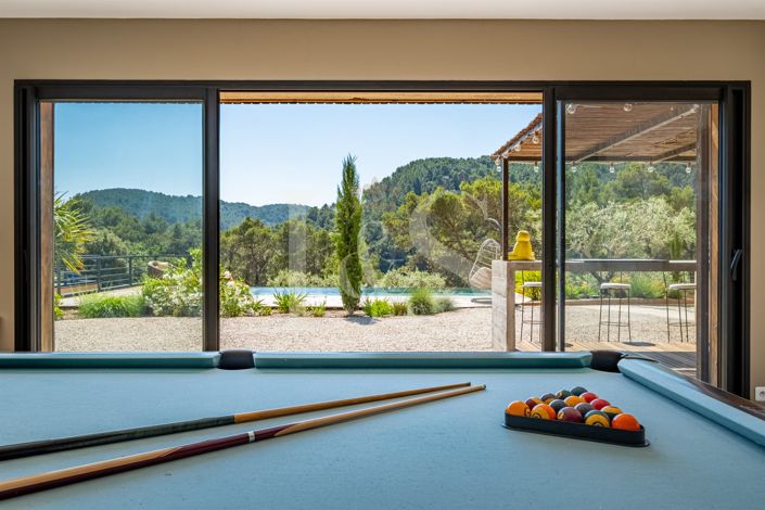 Image No.19-4 Bed House for sale
