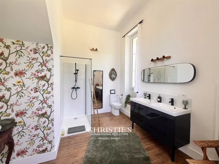 Image No.16-9 Bed House for sale