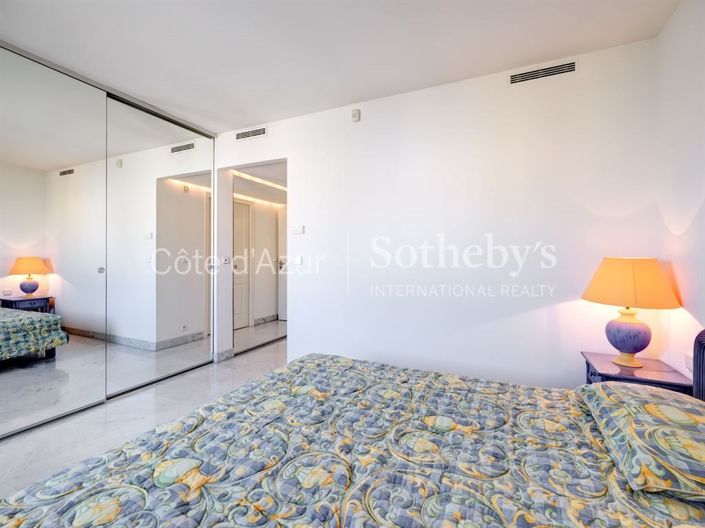 Image No.11-1 Bed Apartment for sale