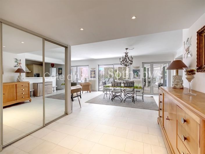 Image No.3-5 Bed Apartment for sale