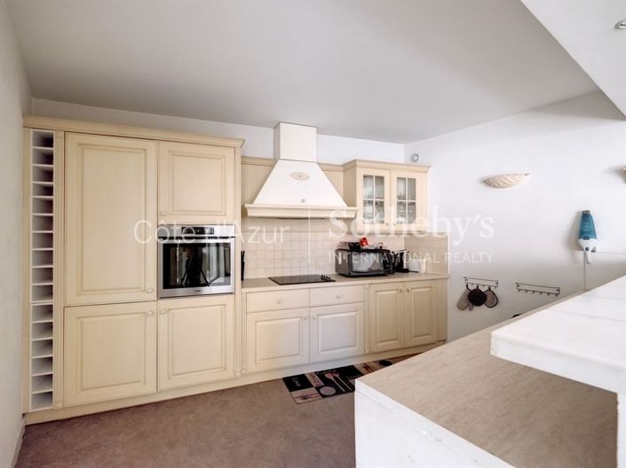 Image No.4-5 Bed Apartment for sale