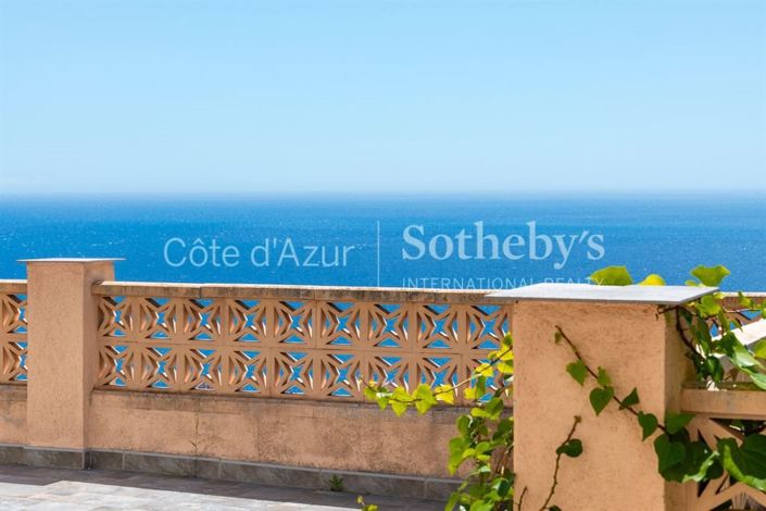 Image No.2-5 Bed House for sale