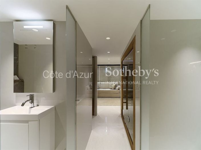 Image No.19-2 Bed House for sale