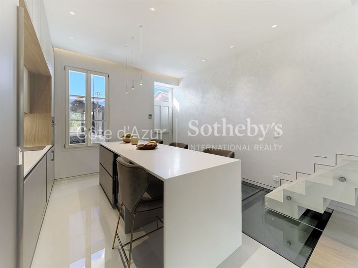 Image No.6-2 Bed House for sale
