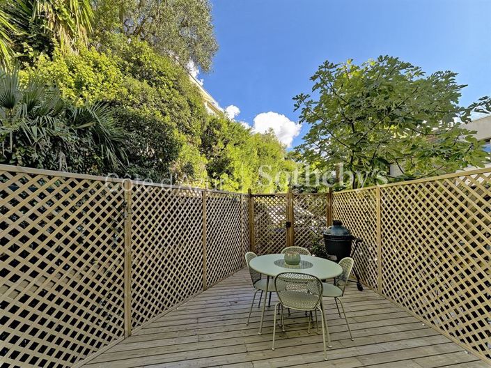Image No.9-2 Bed House for sale
