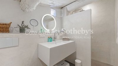 agj48qzz1aujy71613