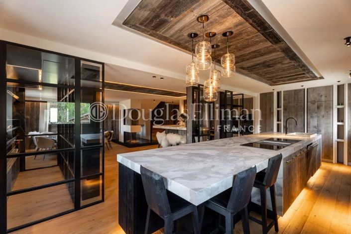 Image No.19-5 Bed House for sale