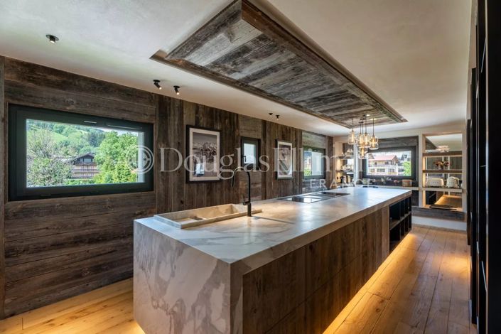 Image No.21-5 Bed House for sale