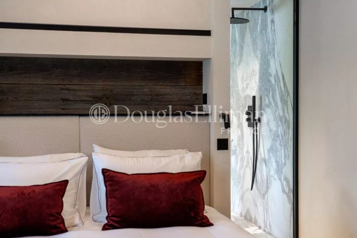 Image No.27-5 Bed House for sale