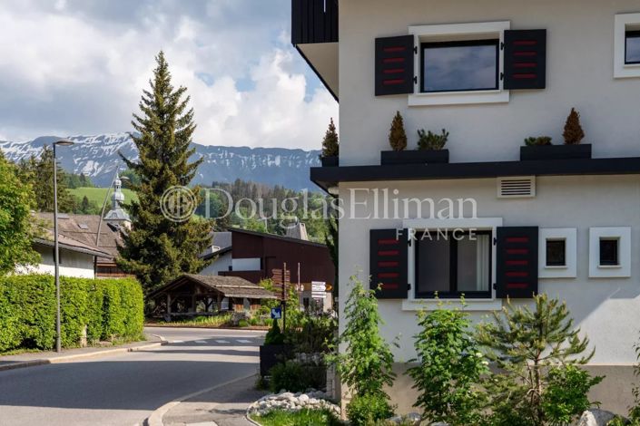 Image No.38-5 Bed House for sale