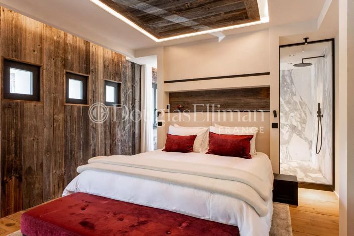 Image No.40-5 Bed House for sale