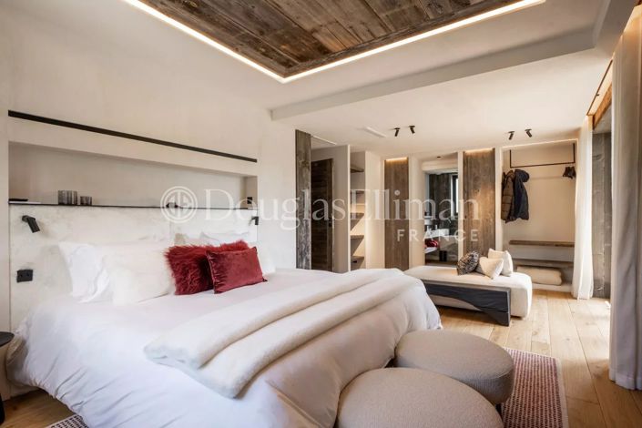 Image No.43-5 Bed House for sale