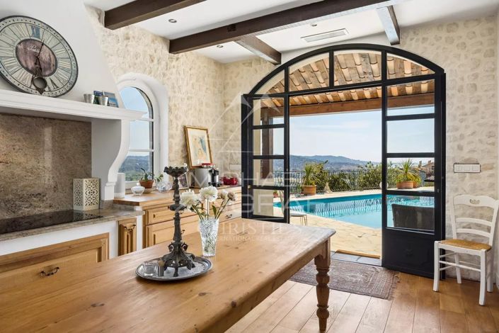 Image No.6-4 Bed House for sale