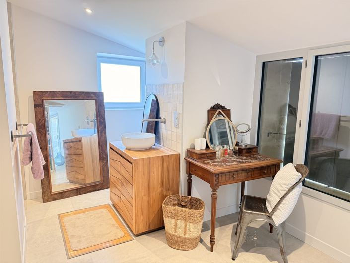 Image No.23-5 Bed House for sale