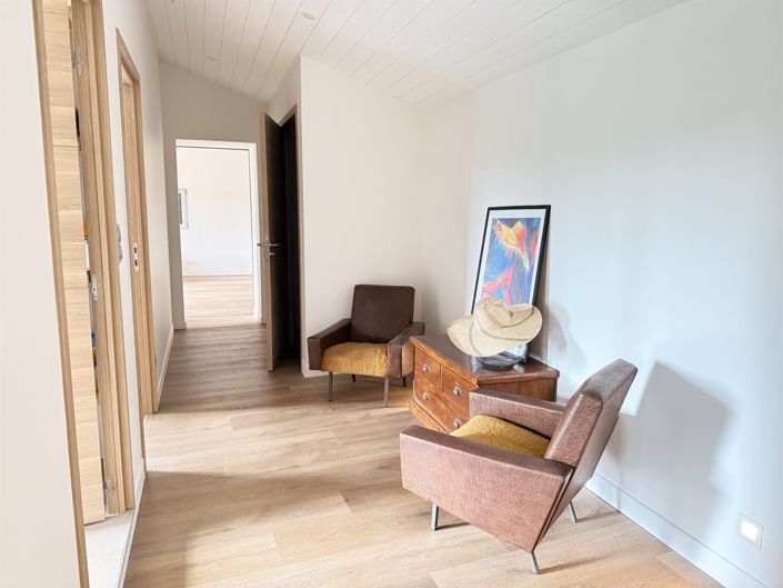 Image No.27-5 Bed House for sale