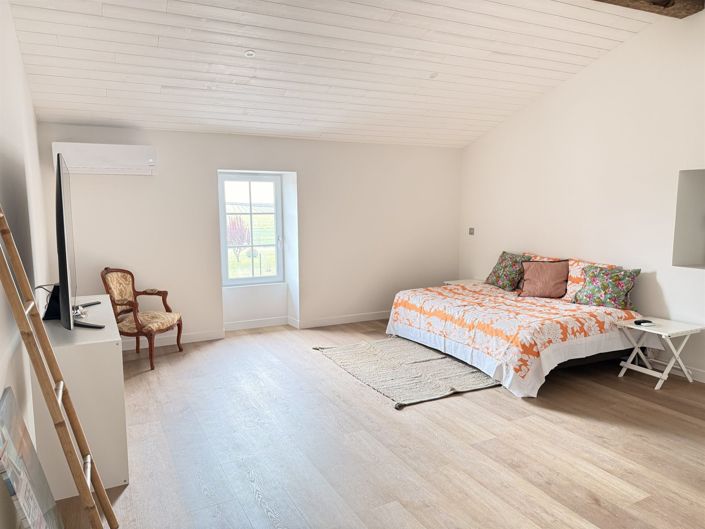 Image No.29-5 Bed House for sale