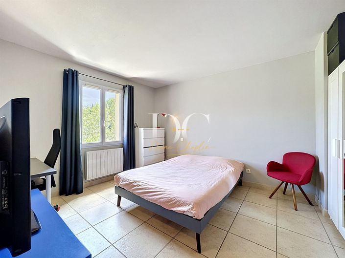Image No.15-4 Bed House for sale