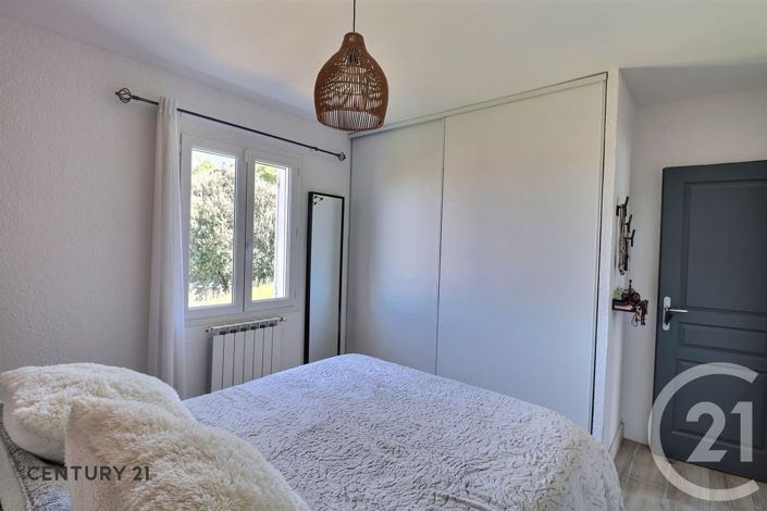 Image No.7-3 Bed House for sale
