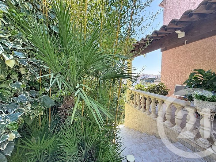 Image No.17-4 Bed House for sale