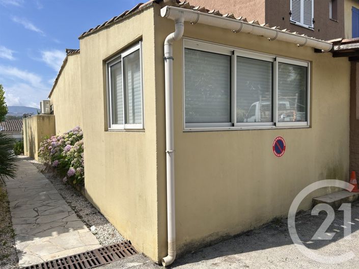 Image No.10-1 Bed House for sale