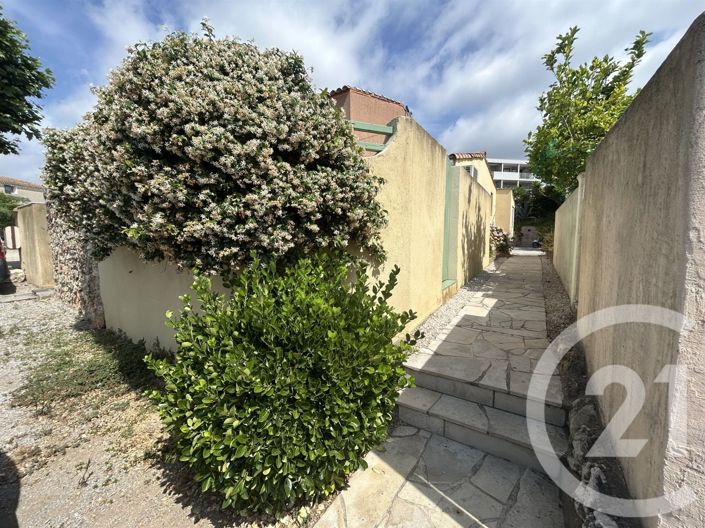 Image No.9-1 Bed House for sale