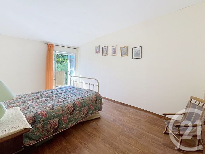 Image No.13-5 Bed House for sale