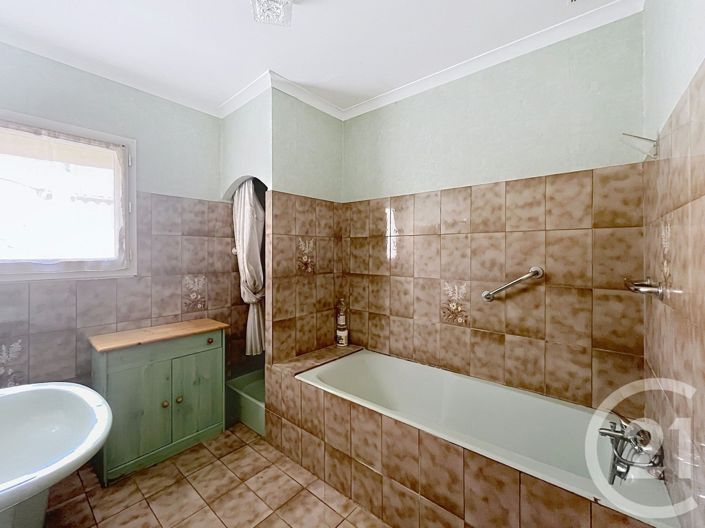 Image No.14-5 Bed House for sale