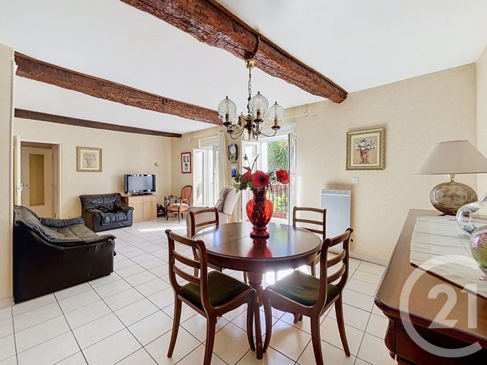 Image No.6-5 Bed House for sale