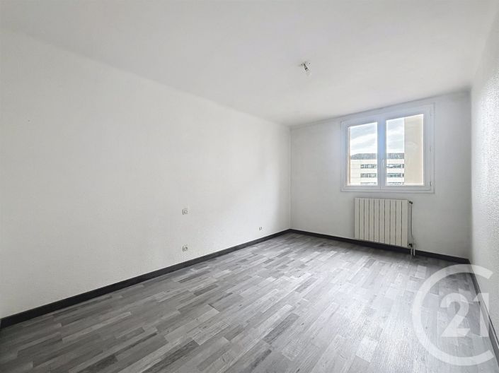 Image No.14-4 Bed Apartment for sale