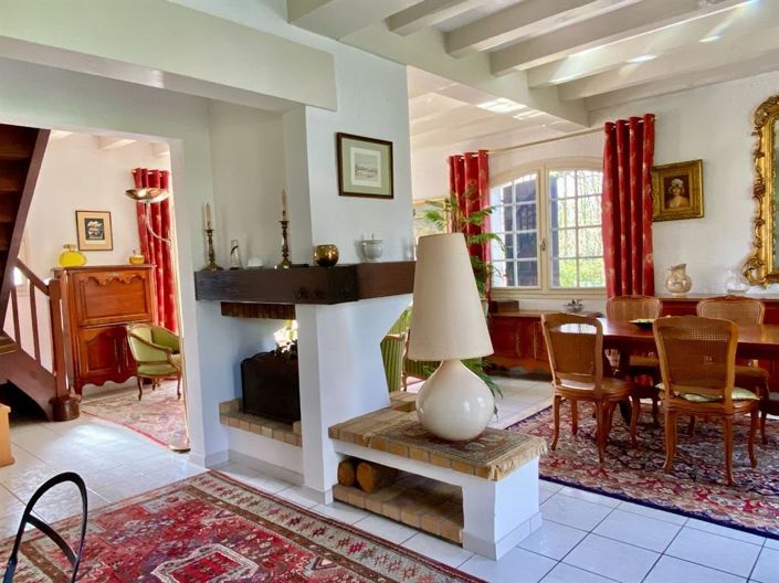 Image No.10-6 Bed House for sale