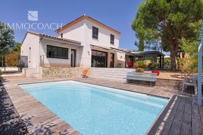 1 - Hyères, House