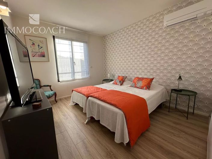 Image No.8-3 Bed House for sale