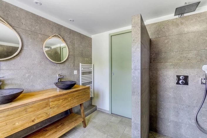 Image No.7-6 Bed House for sale