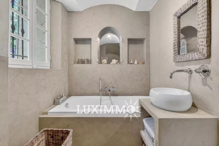 Image No.15-6 Bed House for sale