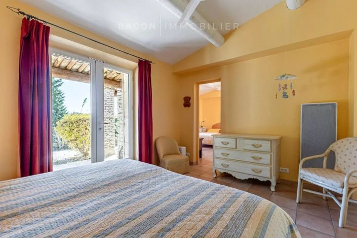 Image No.11-6 Bed House for sale