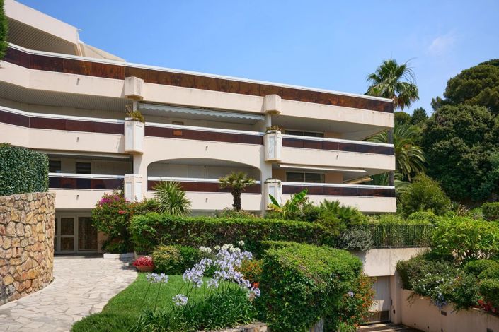 Image No.19-4 Bed Apartment for sale
