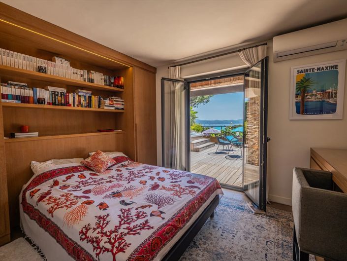 Image No.18-5 Bed House for sale
