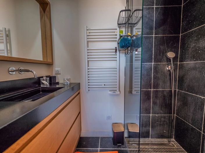 Image No.19-5 Bed House for sale