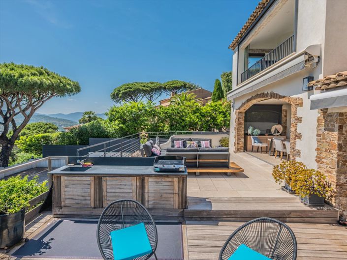 Image No.4-5 Bed House for sale