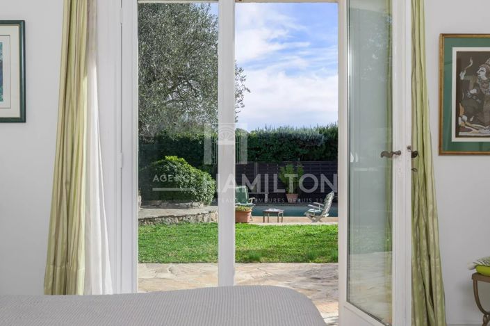 Image No.14-3 Bed House for sale