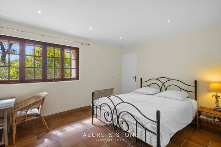 Image No.21-7 Bed House for sale