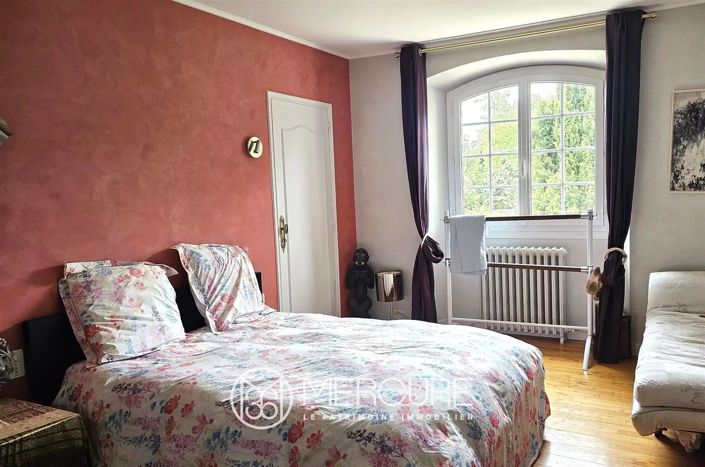 Image No.12-6 Bed House for sale