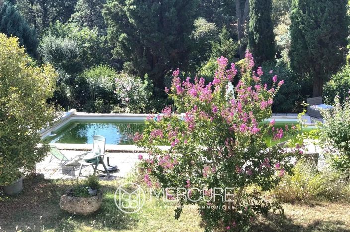 Image No.8-6 Bed House for sale