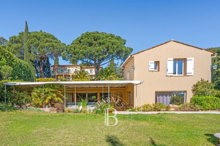 Image No.5-5 Bed House for sale