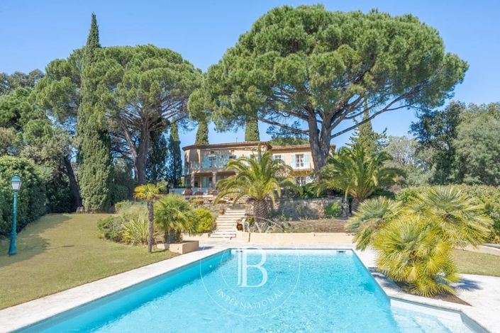 Image No.7-5 Bed House for sale
