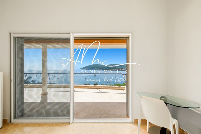 Image No.16-3 Bed House for sale