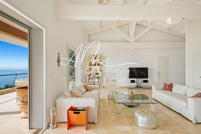 Image No.7-3 Bed House for sale