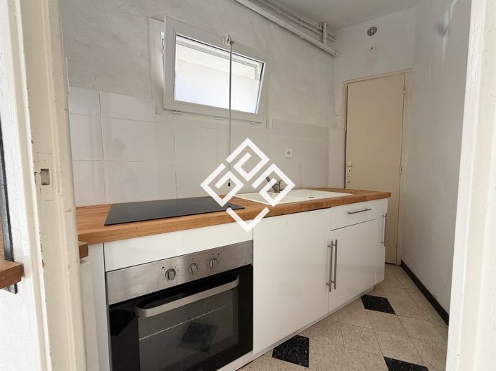 Image No.11-4 Bed House for sale