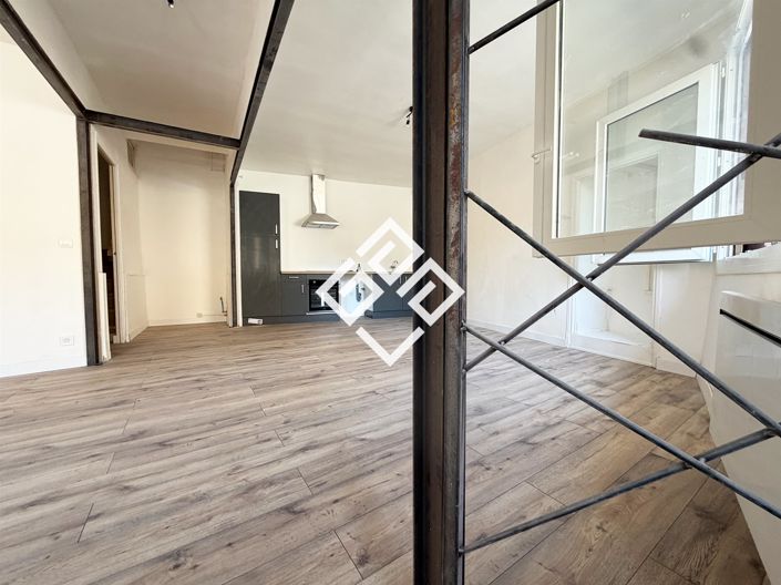 Image No.2-4 Bed House for sale