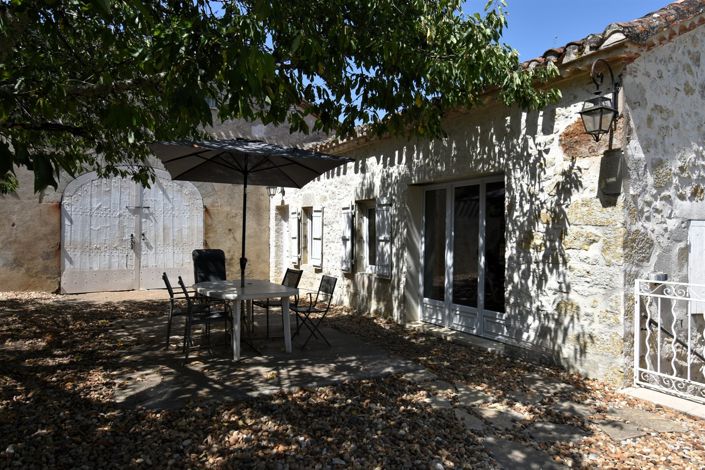 Image No.13-Propriété de 15 chambres à vendre à Trémons